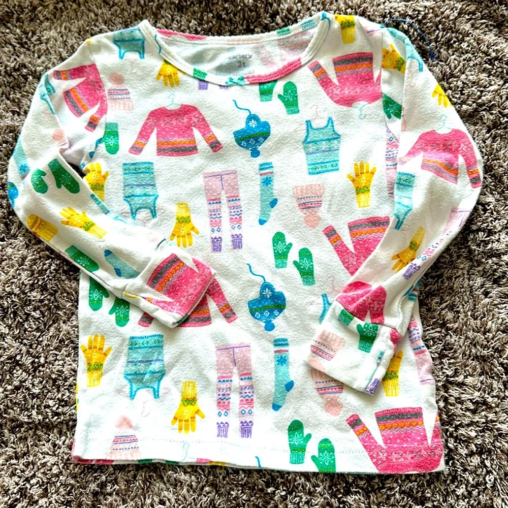 CARTERS LONG SLEEVE COLORFUL GRAPHIC 